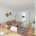 Cozy Bohemian Flat- Berry Apartment Lisbon