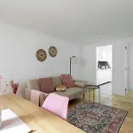 Cozy Bohemian Flat- Berry Apartment Lisbon