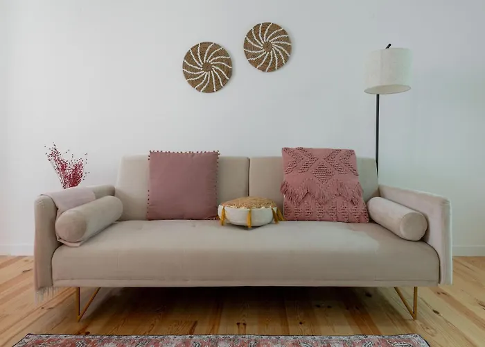 Cozy Bohemian Flat- Berry شقة *