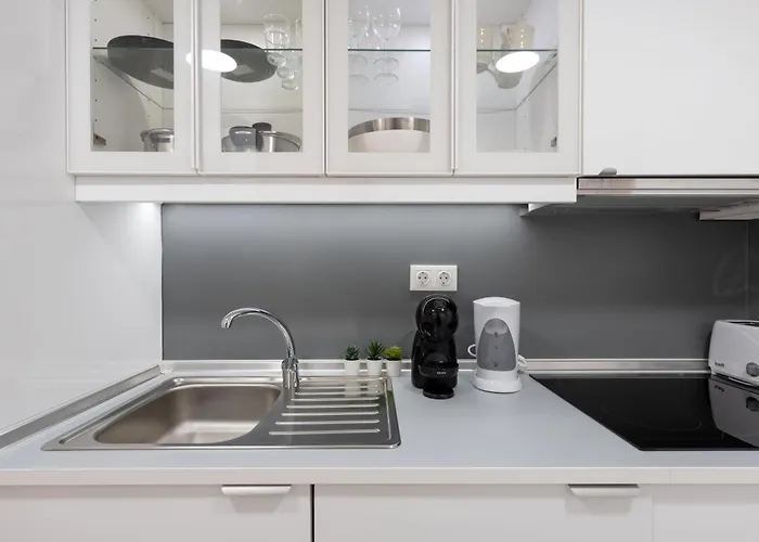 Cozy Bohemian Flat- Berry شقة