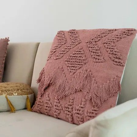 Cozy Bohemian Flat- Berry * リスボン